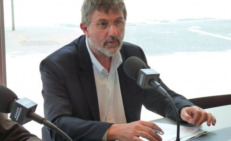 Législatives 2012 : Hubert Heuzé, candidat du PRV dans la 6e circonscription du Calvados