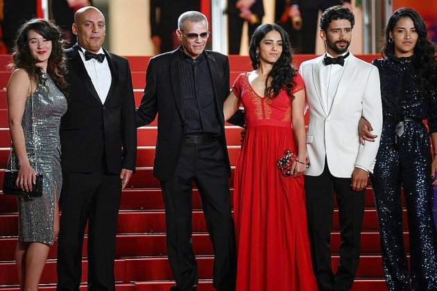 Scandale et malaise à Cannes autour du film de Kechiche, qui se défend