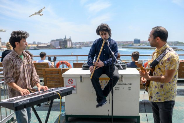 Sur les ferries d'Istanbul, traverser le Bosphore en musique