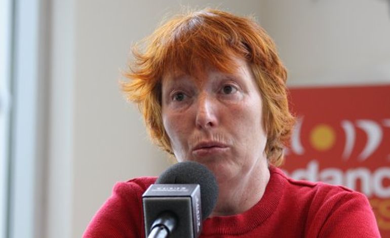 Législatives 2012 : Marie-Pierre Hulbert, candidate du NPA dans la 1ere circonscription du Calvados