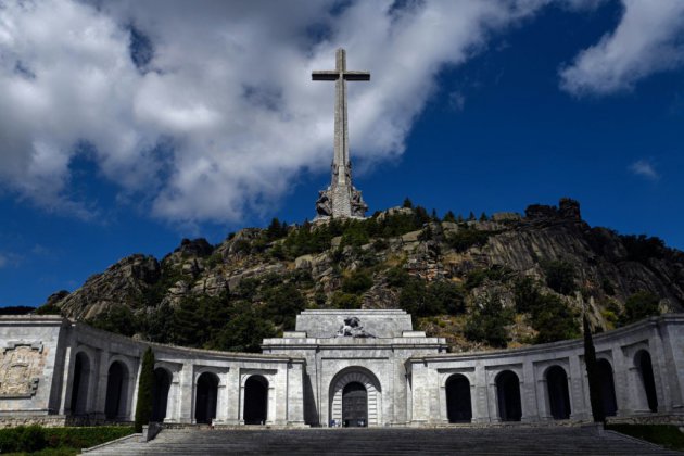 Espagne: la justice suspend l'exhumation de Franco