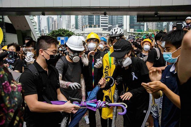 Joshua Wong, libéré, demande le départ de la cheffe de l'exécutif hongkongais