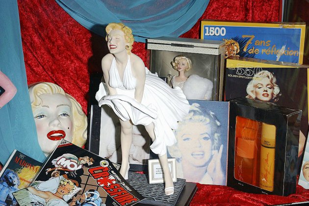 Une statue de Marylin Monroe disparaît à Hollywood, la police enquête