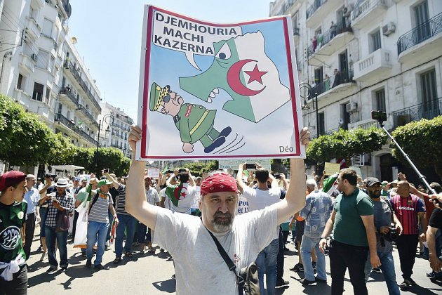 Alger mobilisée pour la 19e fois, malgré un fort déploiement policier