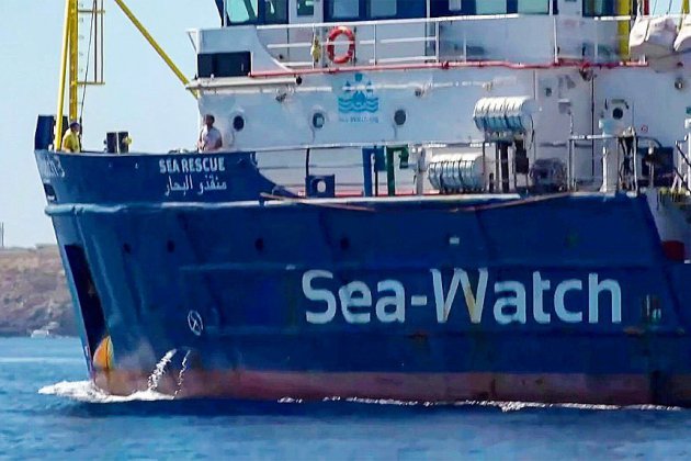 La capitaine du Sea-Watch arrêtée après avoir accosté de force à Lampedusa
