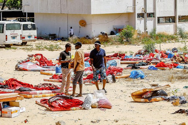 Hors Normandie. Libye: 300 migrants toujours détenus dans un centre de migrants théâtre d'un carnage