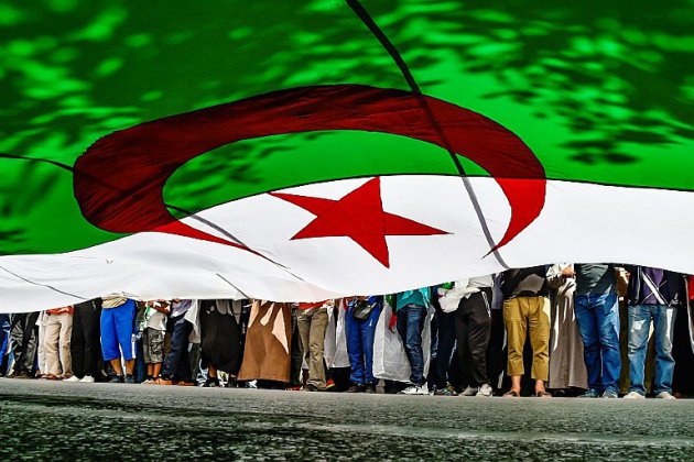Début de manifestations à Alger, important dispositif policier
