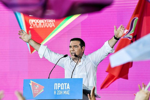 Les Grecs choisissent leur prochain Premier ministre dans la torpeur estivale