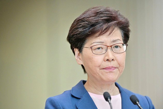Hong Kong: l'exécutif annonce la "mort" du texte sur les extraditions, sans convaincre