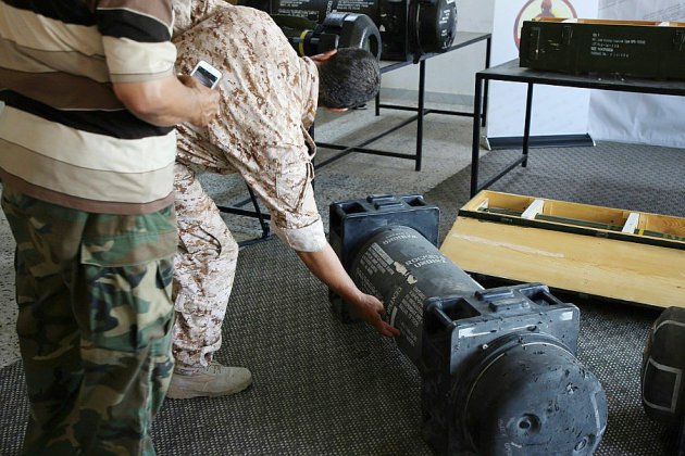 Les missiles de l'armée française n'étaient "pas entre des mains libyennes", assure Paris