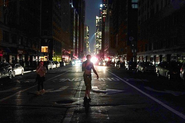 Panne d'électricité géante: le maire de New York critiqué pour son absence