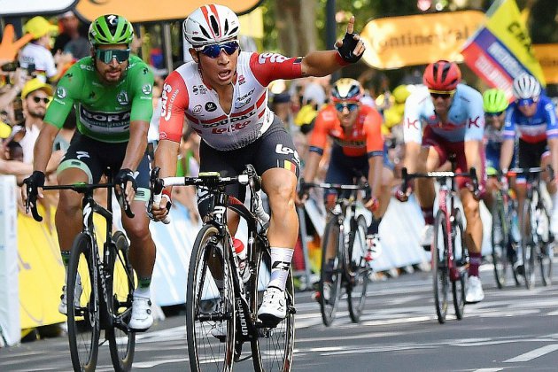 Tour de France: la "fusée" Ewan gagne avant les Pyrénées
