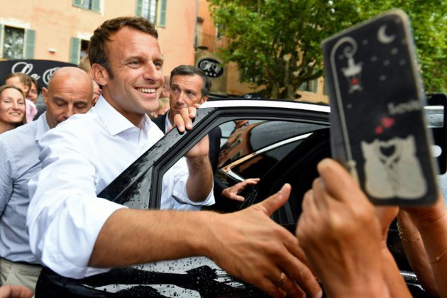 Emmanuel Macron recevra Vladimir Poutine à Brégançon le 19 août