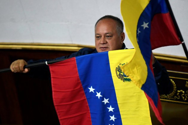 Venezuela: le camp Maduro envisage des législatives anticipées