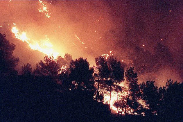 Incendie dans l'Aude: 900 ha ravagés, aucune victime