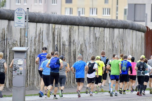 Marathon en l'honneur des victimes du Mur de Berlin, tombé il y a 30 ans