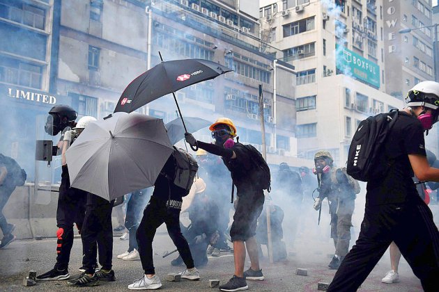 Hong Kong: hormis une "très grosse" concession, pas de solution évidente pour sortir de l'impasse