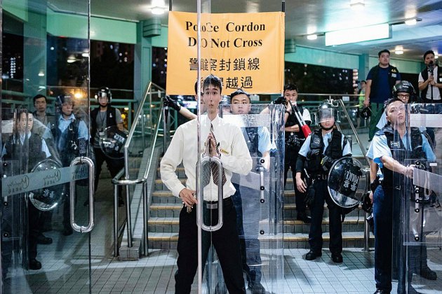 La Chine "relève" les troupes à Hong Kong avant une manifestation interdite