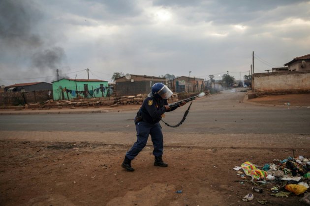 Xénophobie en Afrique du Sud: au moins 10 morts, apaisement des tensions avec le Nigeria