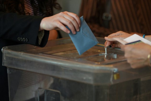 Achat de votes à Corbeil-Essonnes: sept personnes, dont l'actuel maire, renvoyées en correctionnelle