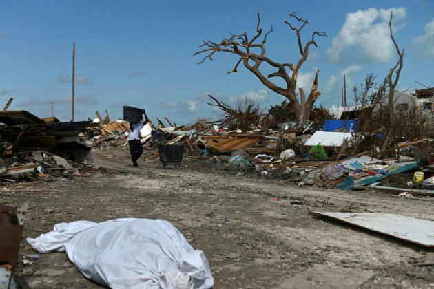 Bahamas: encore 2.500 personnes non localisées après l'ouragan