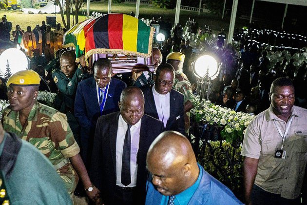 L'ex-président du Zimbabwe Mugabe sera enterré dans son village, début des hommages