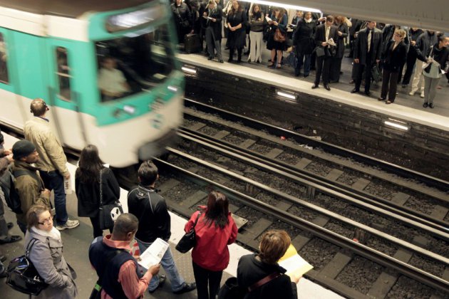 Incident avec un métro automatisé à Paris: un syndicat réclame une "prise de conscience"