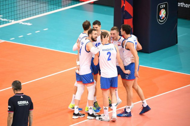 Euro de volley: la Serbie bat la France et va en finale