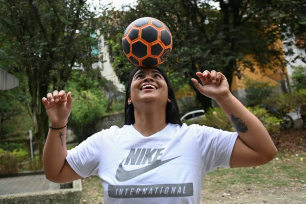 En Colombie, le ballon rond est roi, mais le foot féminin précaire