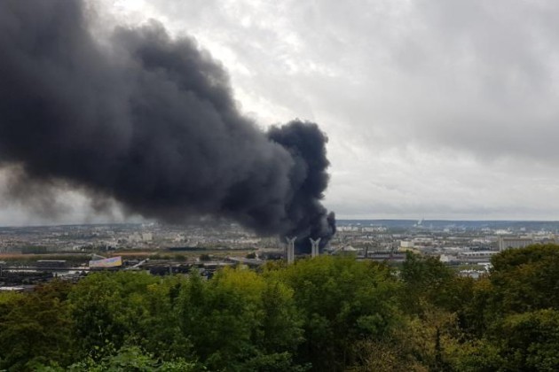 Incendie de Rouen : Lubrizol porte plainte pour "destruction involontaire"