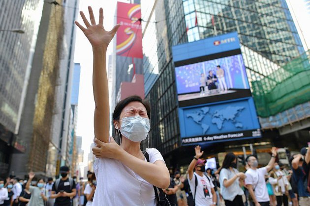Hong Kong : l'interdiction du port du masque provoque de nouvelles manifestations
