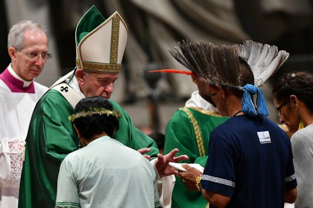 Incendies en Amazonie: le pape dénonce des "intérêts destructeurs"