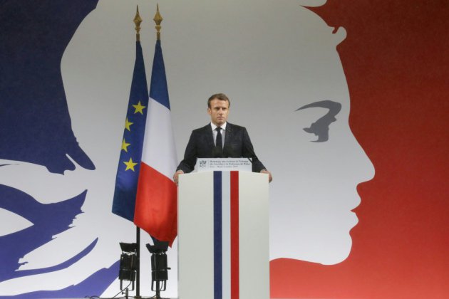 Macron appelle les Français à "faire bloc" face "au terrorisme islamiste"