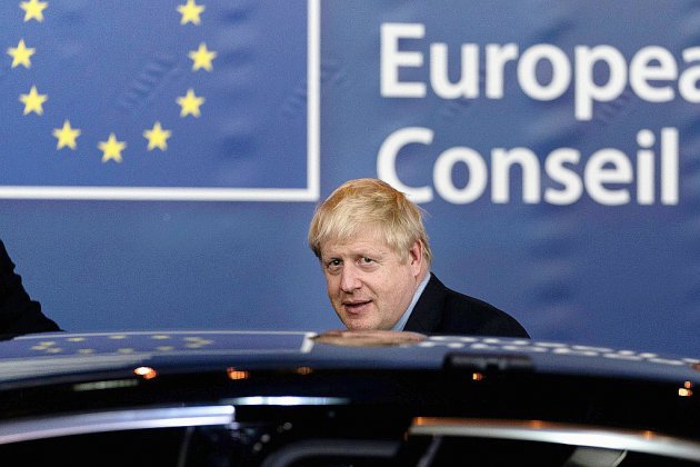 Brexit: Boris Johnson tente de séduire les députés avant un vote historique