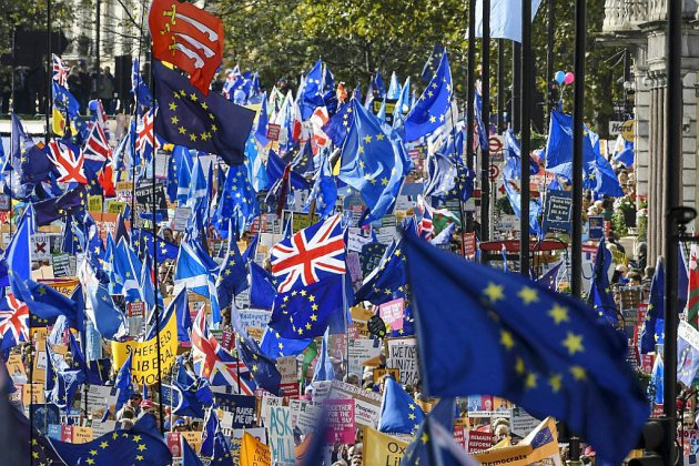 Brexit: la crise relancée après le camouflet subi par Johnson au Parlement