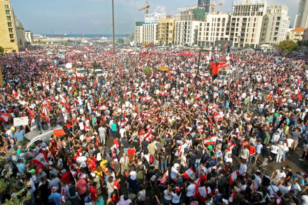 Liban: cinquième jour de manifestations, plan de réformes attendu