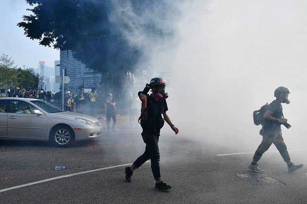 Hong Kong: la police tire des lacrymogènes pour disperser des manifestants