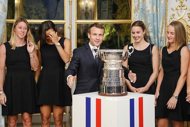Victoire française en Fed Cup: Emmanuel Macron salue de "grandes dames"