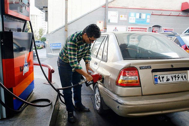 Manifestations en Iran après une hausse des prix de l'essence, un mort