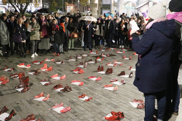 Rouen. 138 paires de chaussures rouges pour 138 victimes de féminicide