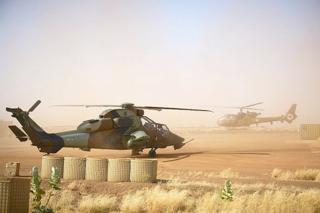 Mali: treize militaires français tués dans une collision d'hélicoptères