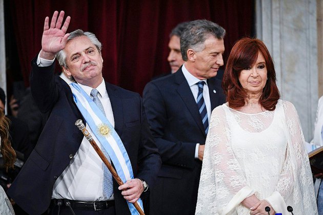 Argentine: Alberto Fernandez arrive au pouvoir en pleine crise