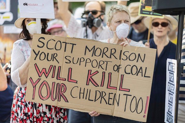 Feux en Australie: le Premier ministre ne lâchera pas l'industrie du charbon