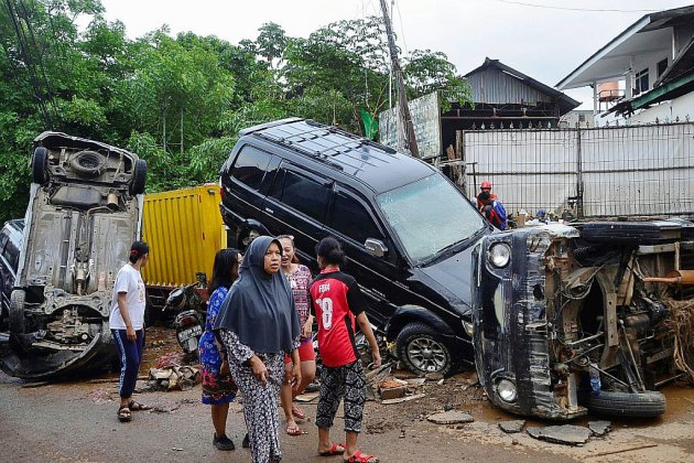 Inondations en Indonésie: au moins 43 morts, des disparus toujours recherchés