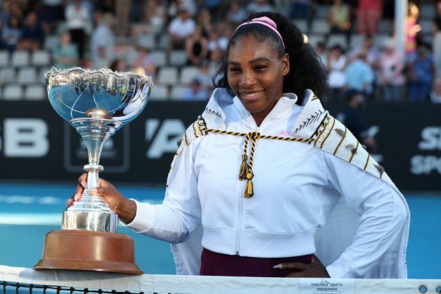 WTA: Serena Williams, titrée à Auckland, met fin à près de 3 ans de disette