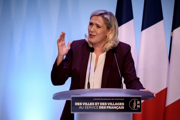 Municipales: Marine Le Pen veut fissurer la digue LR