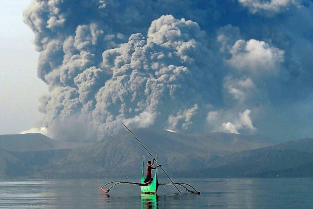 Philippines: état d'alerte après le réveil du volcan Taal