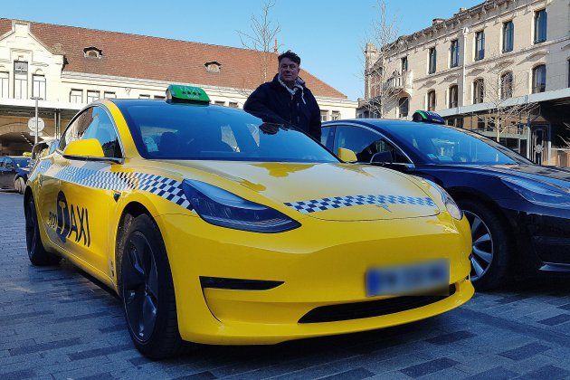 Rouen. Trois voitures électriques Tesla dans la flotte des taxis
