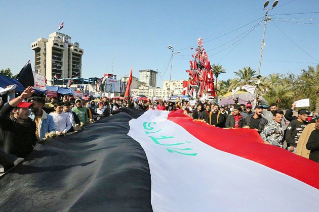 Irak: les manifestants dans la rue malgré les promesses du Premier ministre désigné