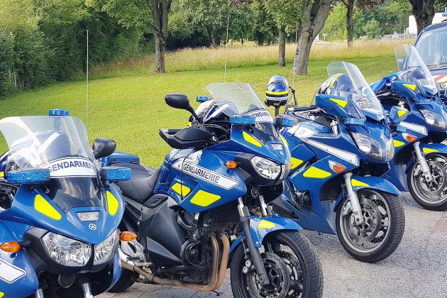 Alençon. Les motocyclistes de l'Orne tutorés par les motards de la gendarmerie
